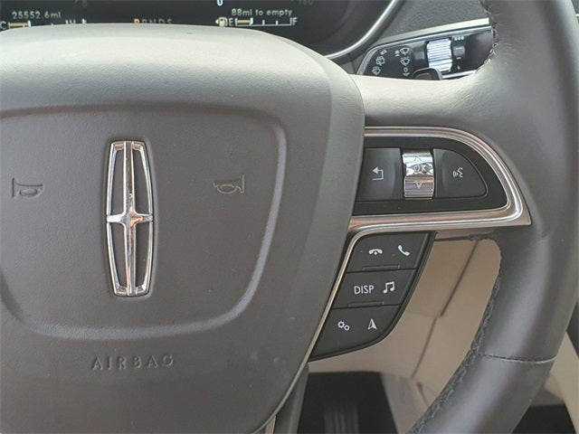 2019 Lincoln Nautilus Select