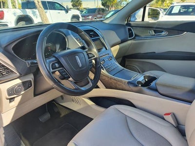 2019 Lincoln Nautilus Select