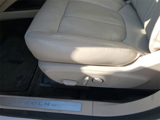 2016 Lincoln MKZ Base