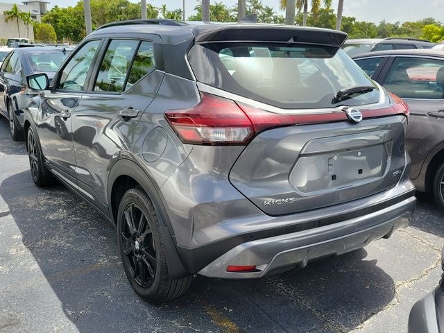 2021 Nissan Kicks SR