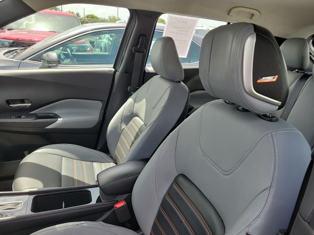 2021 Nissan Kicks SR