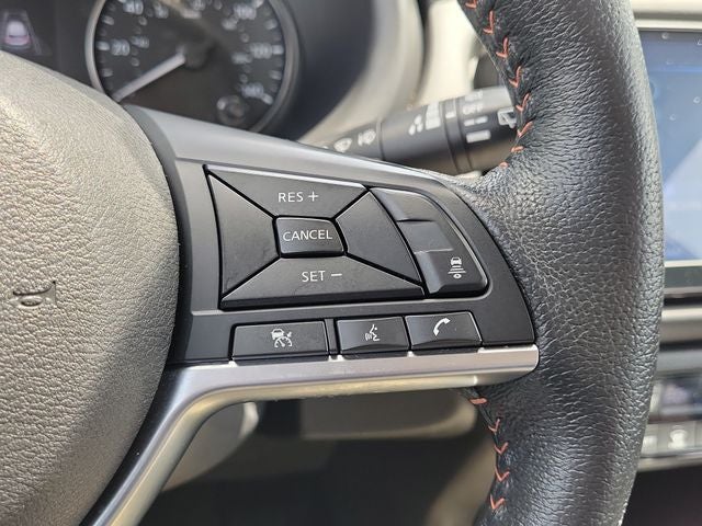 2021 Nissan Kicks SR