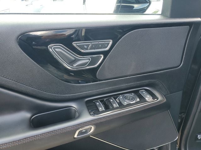 2023 Lincoln Aviator Standard