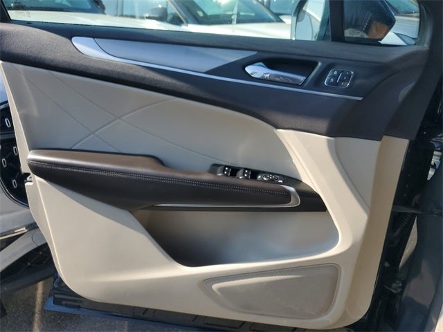 2019 Lincoln MKC Standard