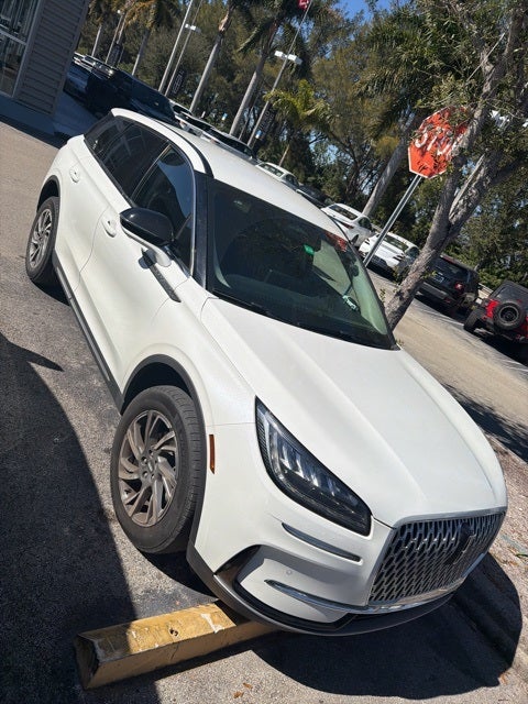 2023 Lincoln Corsair Standard