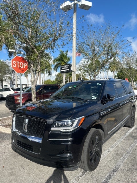 2022 Lincoln Navigator L Reserve
