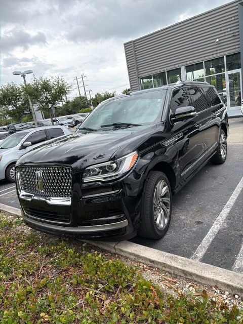 2022 Lincoln Navigator L Standard