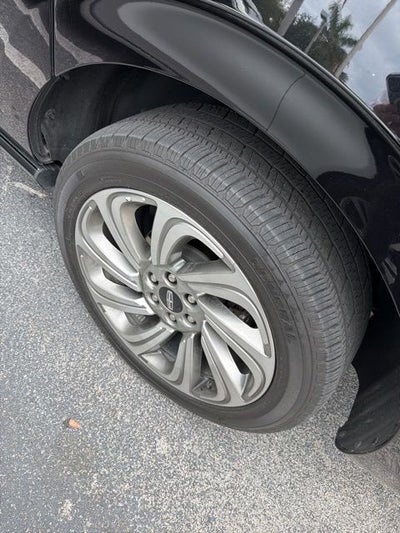 2022 Lincoln Navigator L Standard