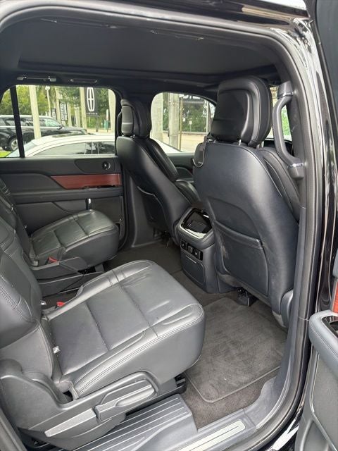 2022 Lincoln Navigator L Standard