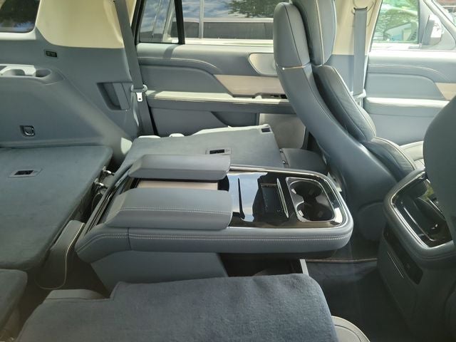 2022 Lincoln Navigator L Black Label