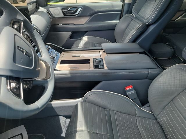 2022 Lincoln Navigator L Black Label