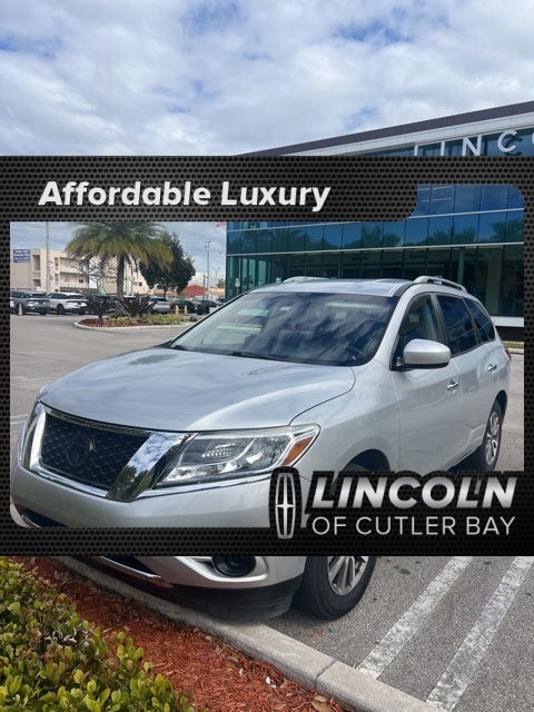 2013 Nissan Pathfinder SV