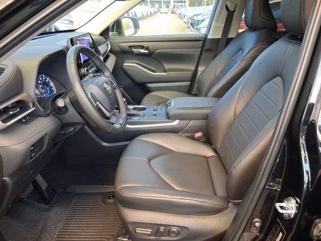 2023 Toyota Highlander Hybrid XLE