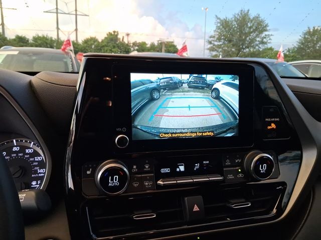 2023 Toyota Highlander Hybrid XLE