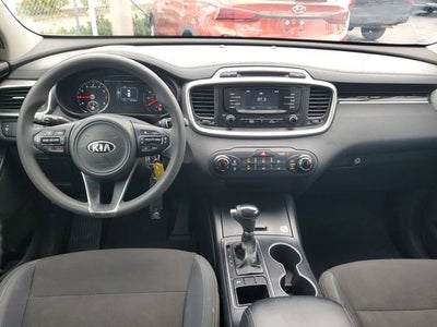 2017 Kia Sorento LX