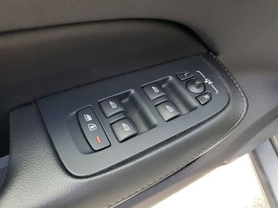 2021 Volvo S60 T5 Momentum