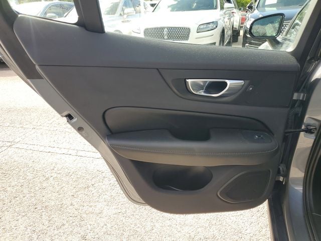 2021 Volvo S60 T5 Momentum