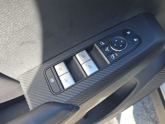 2023 Mitsubishi Outlander PHEV SE