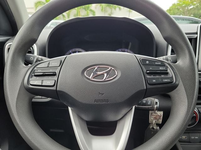 2022 Hyundai Venue SE