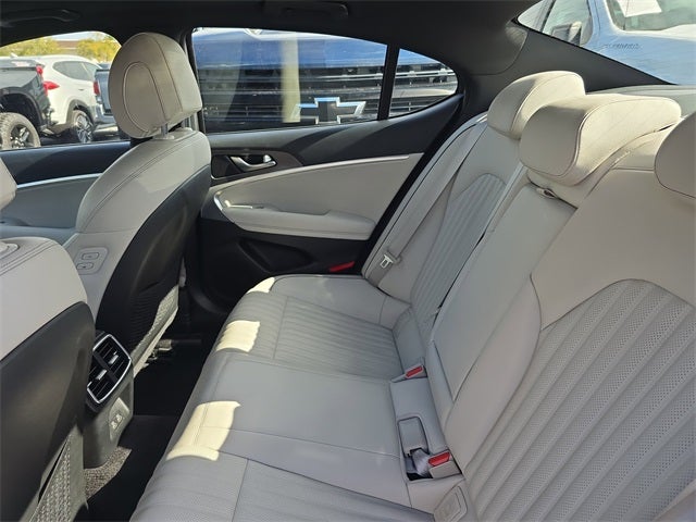 2024 Genesis G70 2.5T