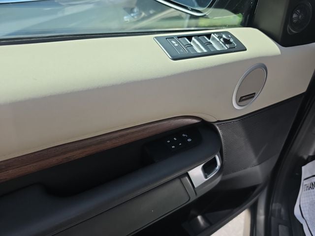 2017 Land Rover Discovery HSE
