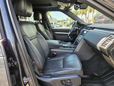 2020 Land Rover Discovery Landmark Edition