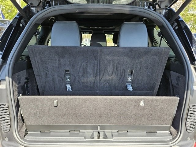 2020 Land Rover Discovery Landmark Edition