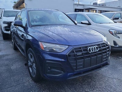 2025 Audi Q5 40 Premium quattro