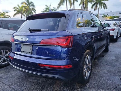 2025 Audi Q5 40 Premium quattro