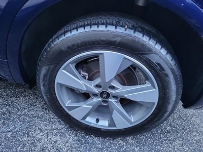 2025 Audi Q5 40 Premium quattro