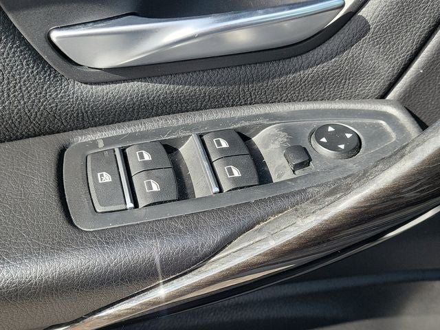 2017 BMW 3 Series 320i