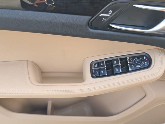 2020 Porsche Macan S
