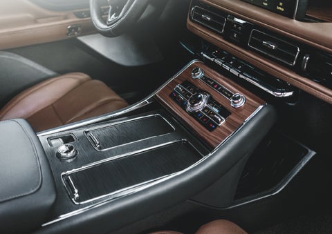 The front center console of a 2024 Lincoln Aviator® SUV is shown | Doral Lincoln in Doral FL