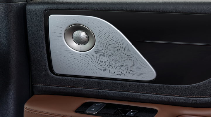 A close-up of a speaker located on the door’s interior is shown. | Doral Lincoln in Doral FL