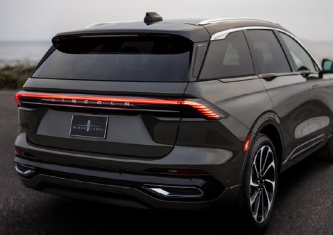 The rear of a 2025 Lincoln Black Label Nautilus® SUV displays full LED rear lighting. | Doral Lincoln in Doral FL